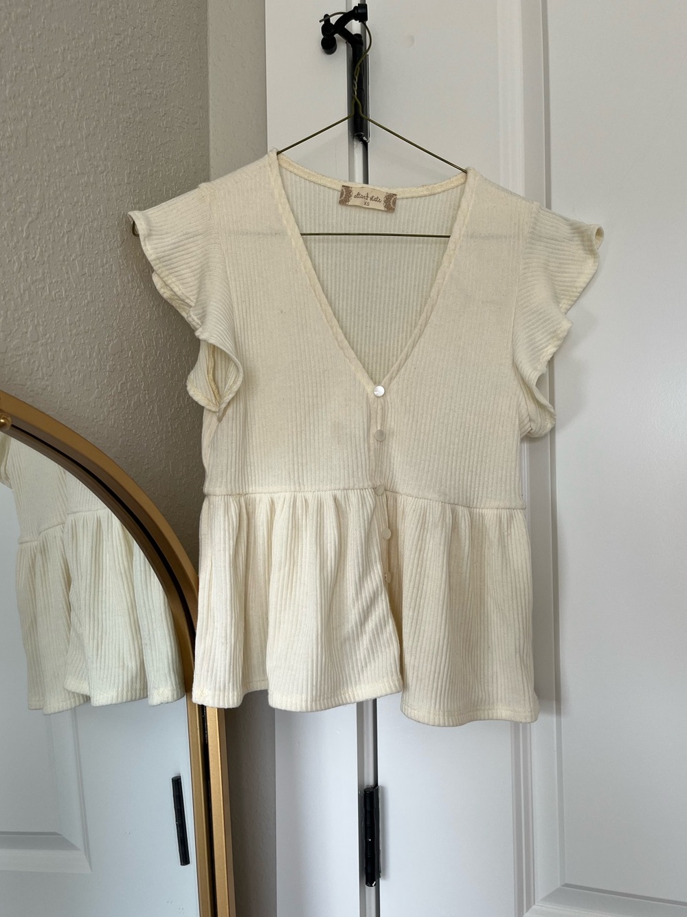 Altar’s State Cream Ribbed Button Peplum Top - Picture 2 of 8